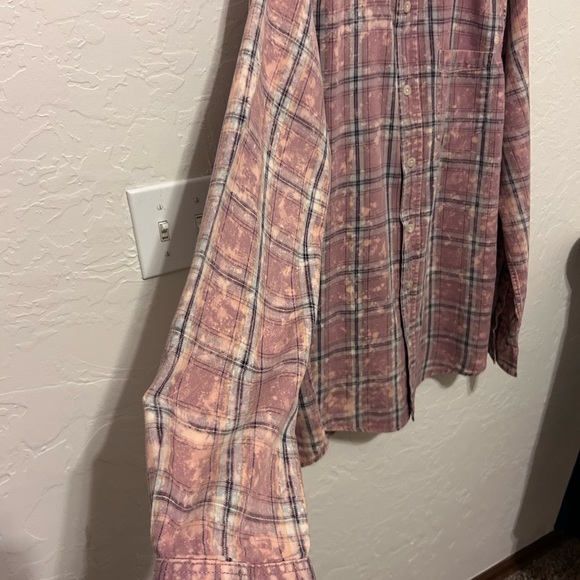 PACSUN  button down distressed shirt. Pinks, grey & black colors. Sz. Medium. - Picture 5 of 8